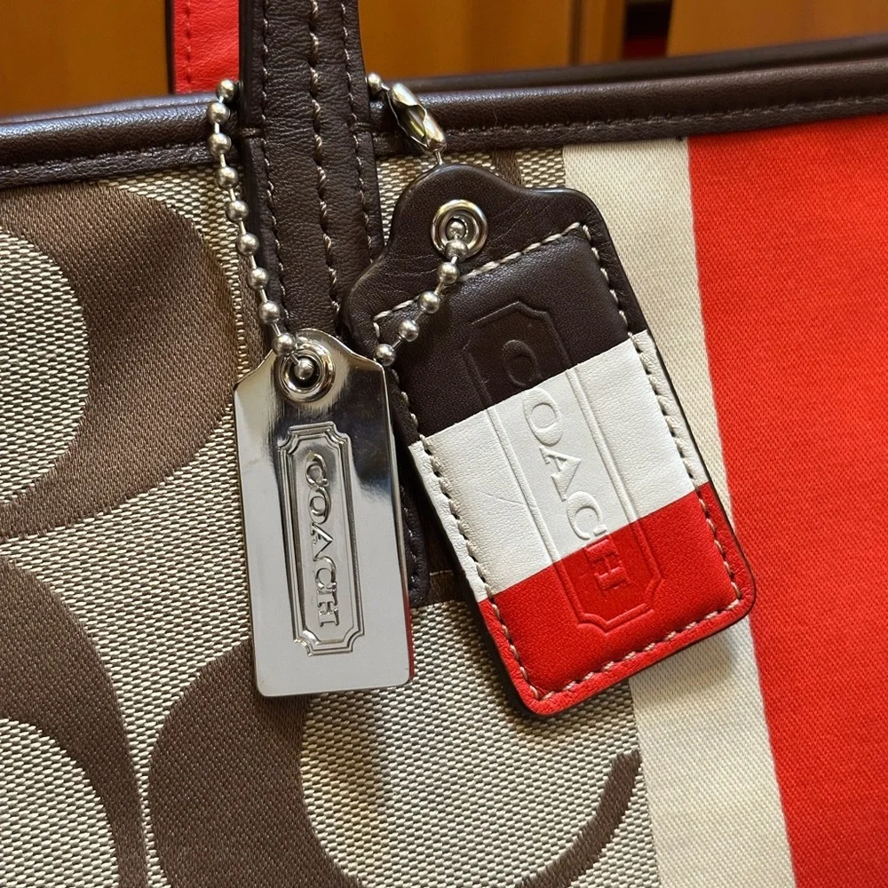 Coach Brown and Red Signature Fall Tote Bag NWOT + leather and metal tags - Picture 10 of 12